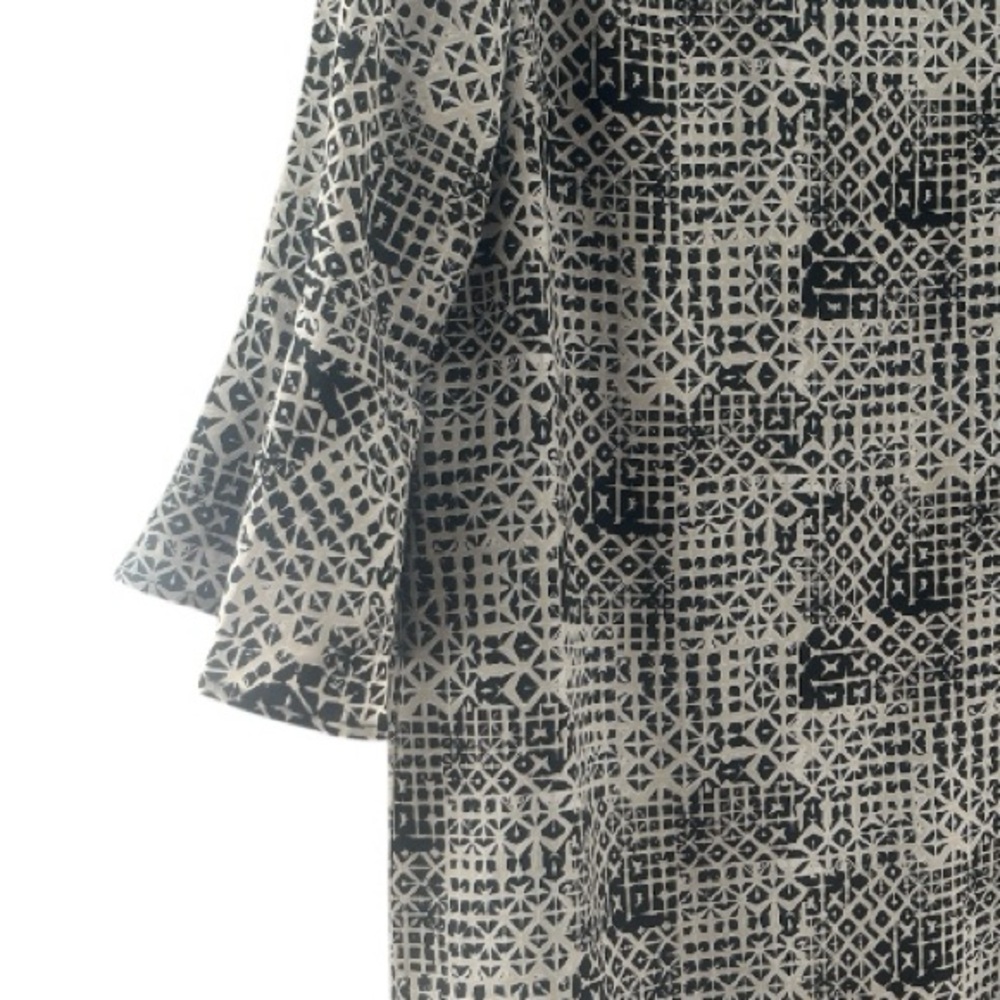Garnet Hill 100% Silk Bell Flare Sleeve Shift Beige Black Midi Dress size 10 - Picture 3 of 9